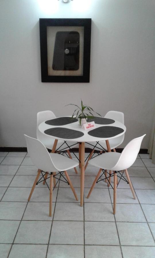Protea Park Self Catering Guesthouse Ράστενμπεργκ Εξωτερικό φωτογραφία